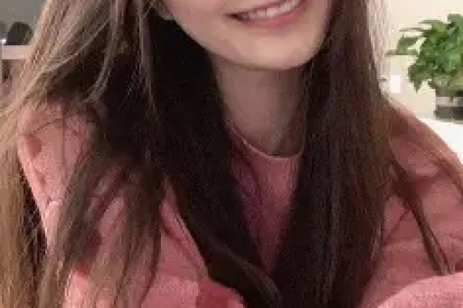 半个娱乐圈公认的渣女张歆艺公开diss她现如今名声烂大街
